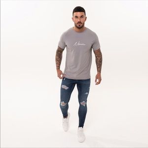 Nîmes dark blue distressed jeans